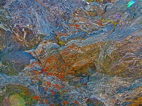 Colorful Rocks In Black Rock Canyonpanorama Loop Trail In Joshua Tree