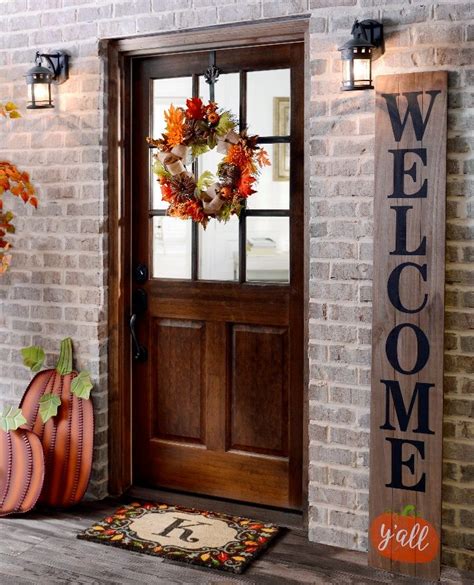 Our holiday door decorating ideas are simply fabulous, from peppermint wreaths to poinsettia garlands. Welcome Guests with Fall Door Decorations | Fall home ...