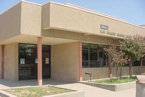 Fresno County Public Library  San Joaquin Branch Library