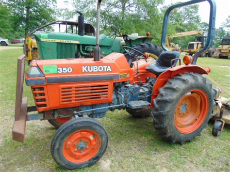 Kubota L2350 Tractors Less Than 40 Hp For Sale Tractor Zoom