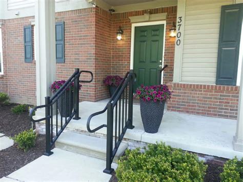 The minimum height of the railing varies based on the height of the deck. The Proper Handrail Height - Aluminum Handrail Direct