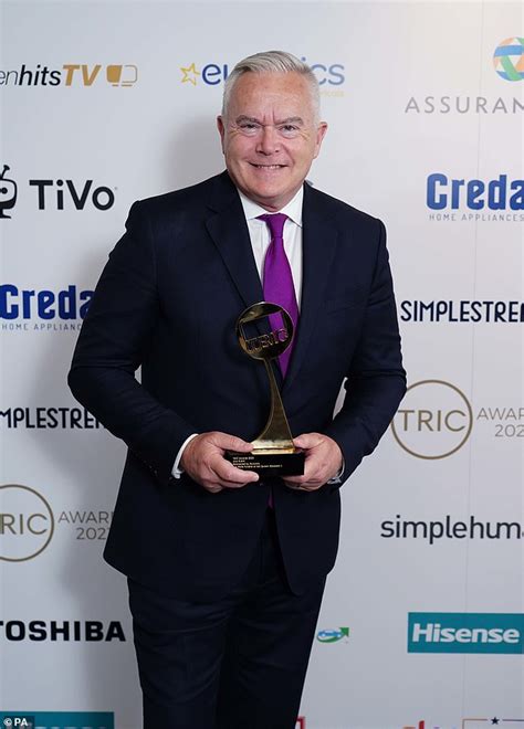 Huw Edwards Voice Of The Nation Who Covered The Biggest Royal Events And Told The World The