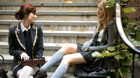 Gossip Girl Reboot New Cast New Characters And Everything We Know