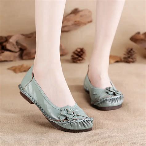 Designer Fancy Women Flats Genuine Leather Lazy Shoes Ladies Loafers