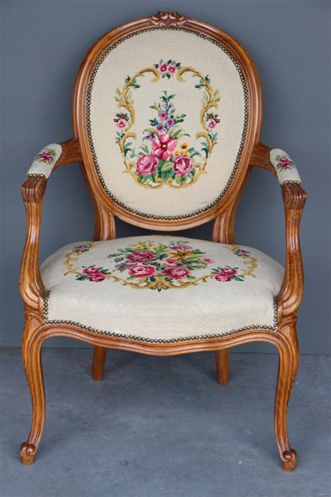 French armchair are also offered with features such as extra footrests, and adjustable height. Buy French woodwork rococo fauteuil armchair from Antiques ...