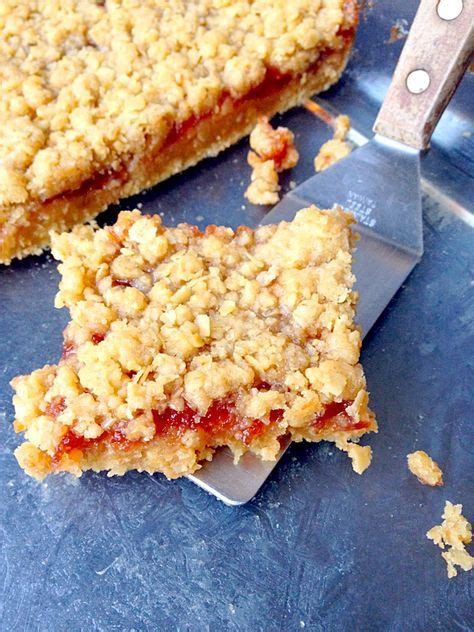 This is one seriously delicious oatmeal cookies recipe. Simple & Sweet: Strawberry Oatmeal Bars | Pioneer Woman's recipe | Strawberry oatmeal bars ...
