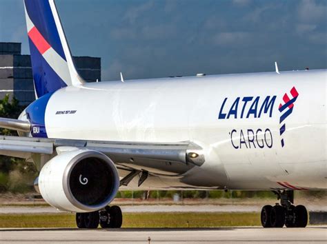 Latam Anuncia La Conversión De Hasta Ocho Aviones Boeing 767 300er En