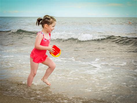 Фото Голых Детей На Пляже Telegraph