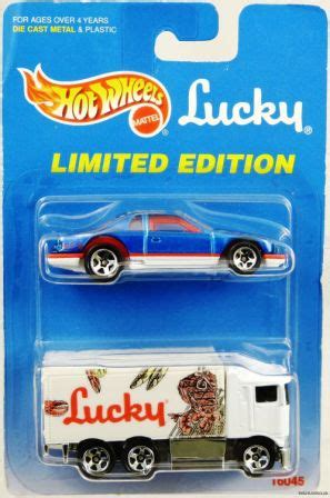 Hotwheels Lucky Food Store 2 Pack Hiway Hauler Thunder Burner