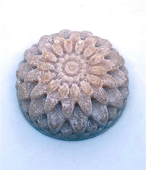 Riche en actifs nutritifs, comme des acides gras essentiels, des huiles végétales et des céramides. Shampoing sec cheveux secs - la-route-des-saveurs.fr