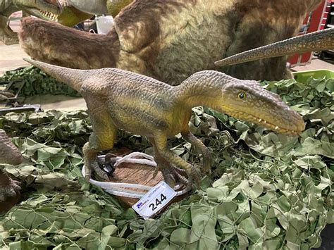 Animatronic Velociraptor Cretatious Period Dinosaur
