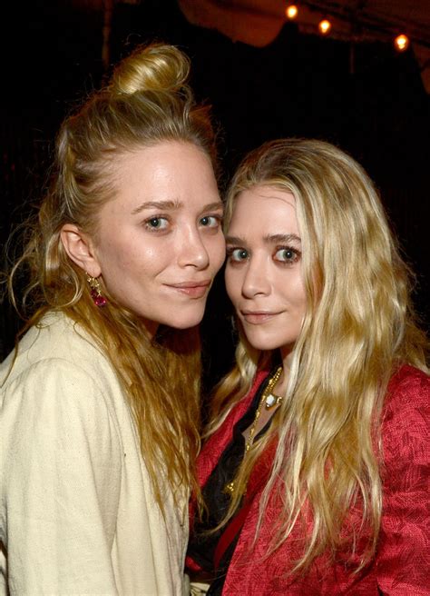 Mary Kate And Ashley Olsen Carried The Same Duffel Bag From The Row