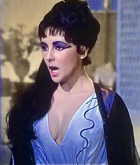 Pin By Classic Movie Hub On Liz Taylor Elizabeth Taylor Cleopatra