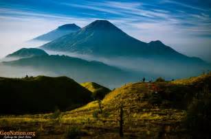 Jawa tengah adalah provinsi di bagian tengah pulau jawa. Gunung Prau - Indonesia | peakery