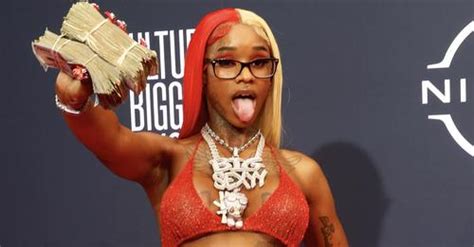 Sexyy Red Calls Out Woman Who Farted Near Her At The 2023 Bet Awards