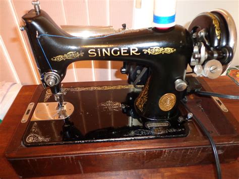 My 1928 Singer 99 In The Bentwood Case White Sewing Machine Vintage