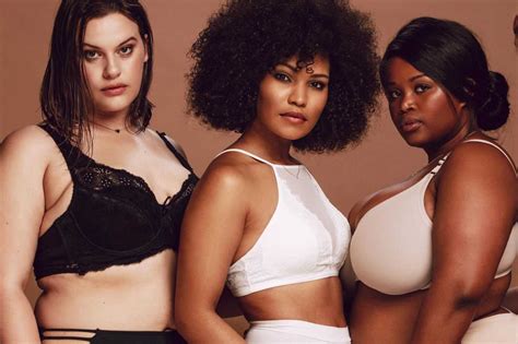2024 Plus Size Lingerie Curvy Bloggers Show Themselves In Lingerie