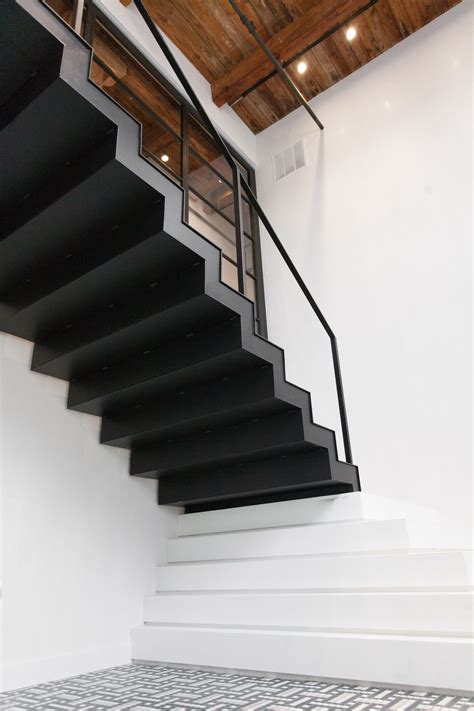 Minimalist Staircase In 2021 Staircase Floating Stairs Floating