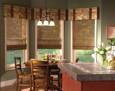 Kitchen bay windows with moroccan treatment for a warm feeling 24. Window Treatments for a Completed Room Design