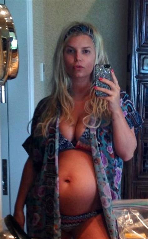 Jessica Simpson From Pregnant Stars In Bikinis E News