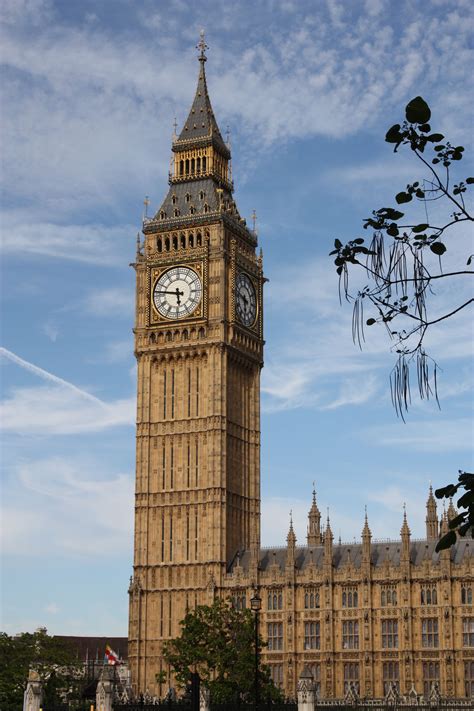 Pin By Foxie F On Screensaver Iphone Big Ben Big Come And See
