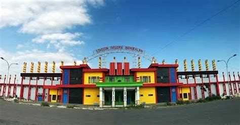 Ditulis pada oktober 16, 2011 oleh admin. 5 Tempat yang Wajib Dikunjungi di Kota Bangkalan Sambil Ngabuburit Menunggu Waktu Berbuka Puasa