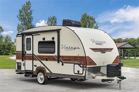 20 Best Small Travel Trailers Under 3500 And 5000 Lbs