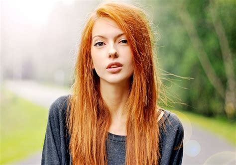 Pin By Charlie Bouffart On Beauty Red Hair Woman Romantic Hairstyles
