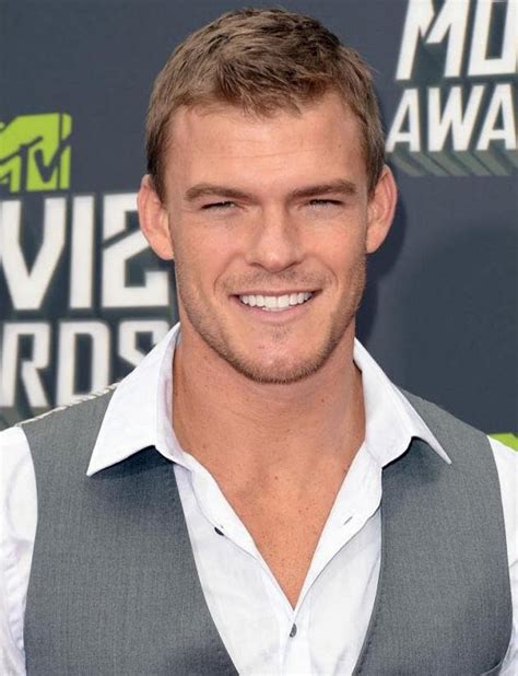 Alan Ritchson