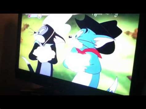 Follow tom & jerry's adventure as they run around all day long! Tom and jerry - YouTube