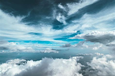 Foto Nubi Cumuliformi Nimbo Nuvole Blu Cielo Nuvoloso Aereo