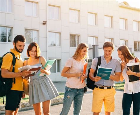 What To Expect At College Orientation Tips Forrent College