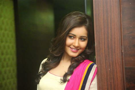 High Quality Bollywood Celebrity Pictures Rashi Khanna Looks Beautiful