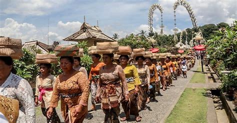 Desa Adat Penglipuran Desa Penuh Keunikan Di Bali Indonesia