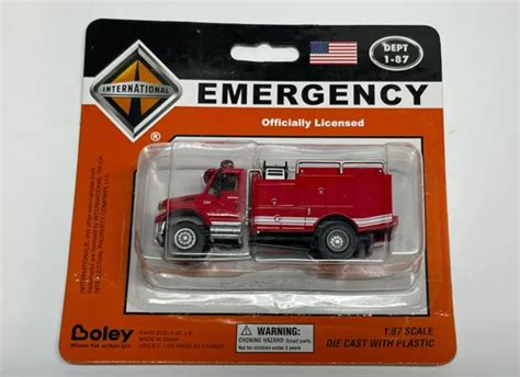 187 Ho Scale International Emergency Brush Fire Truck Red Cab Vehicle