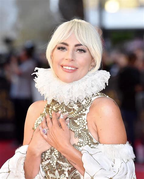 Lady Gaga 33 Anni E Le Voci Del Nuovo Amore Milleunadonna