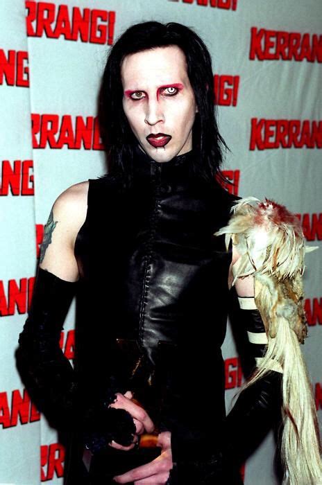 he s so hot marilyn manson brian warner emo guys twiggy stand by me black is beautiful