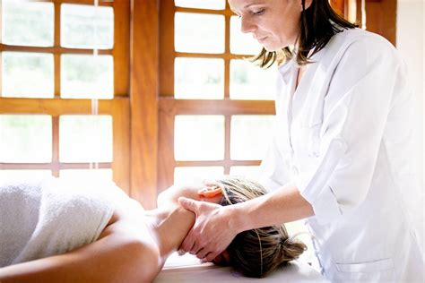 Simple Science: How to Make a Volcano with Kids