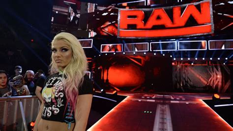 Wwe New Raw Superstar Alexa Bliss Credits William Regal With Tip That
