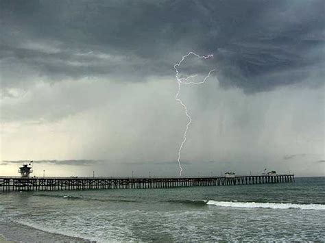 Rare Thunderstorms Lead To Beach Evacuations Orange County Register