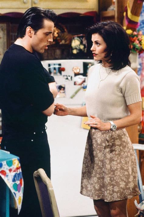 10 monica geller outfits that you can re create