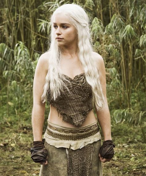 How Old Was Emilia Clarke As Daenerys Targaryen In Game Of Thrones