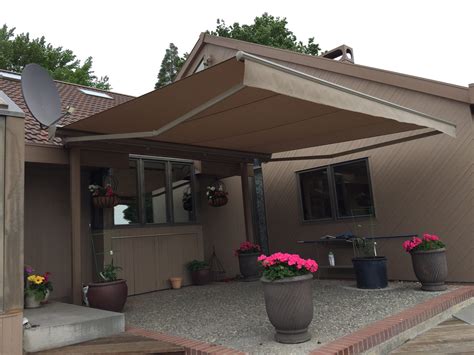 Retractable Awning On Mid Century Home Northwest Shade Co