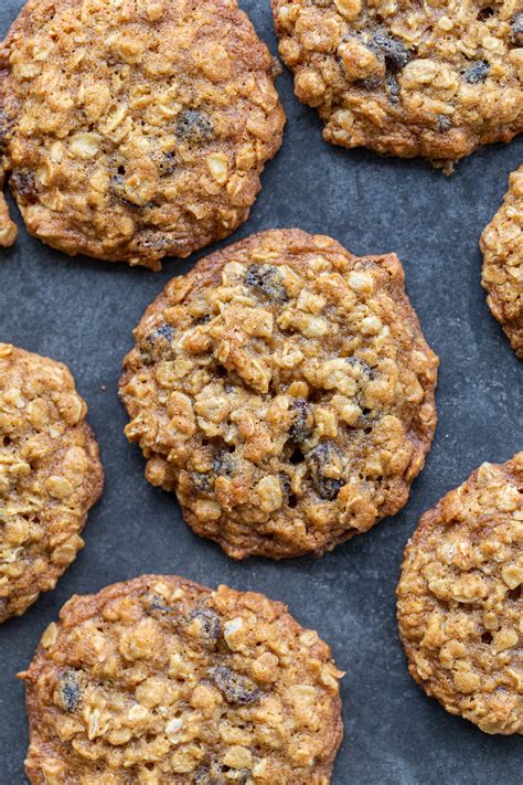 Easy Oatmeal Raisin Cookies Recipe Momsdish
