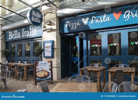 Bella Italia Restaurant Exterior Aspect Nottingham England 17 February 2020 Editorial Stock