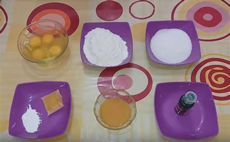 Telur 4 butir gula 100gram tepung. Indonesian Cuisine: Resepi Bolu Tulban Panggang Pandan Mini - Daily Makan