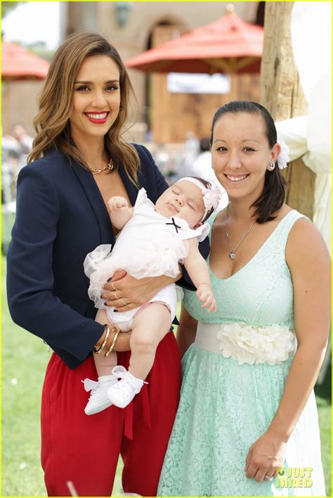 Jessica Alba Hosts Generous Baby Shower For Us Navy Families Photo