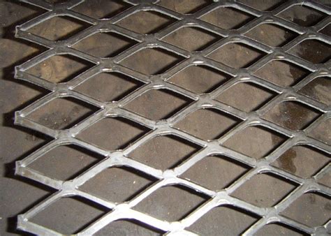 Flattened Expanded Metal Mesh With 4x8 Feet Size For Screening