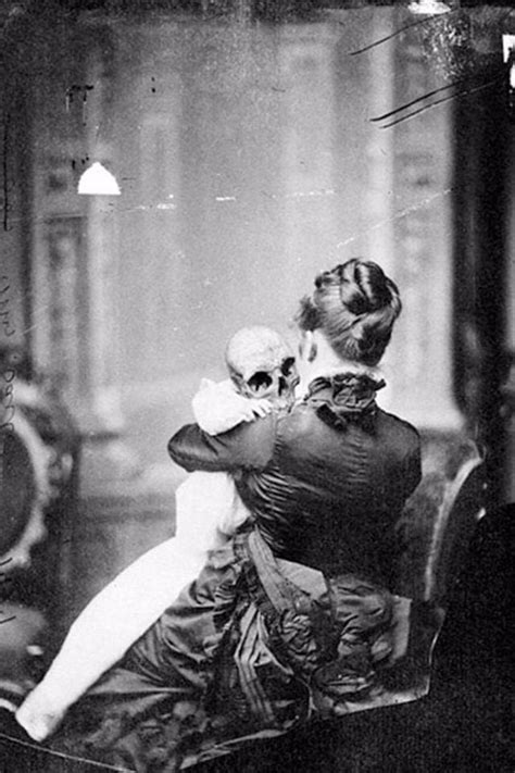 a very creepy photo from the victorian era 1837 1901 r oldschoolcreepy