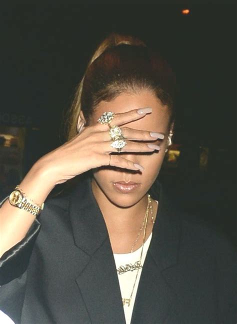 11 Ways Rihanna Displays Her Acrylic Nails Rihanna Nails Celebrity